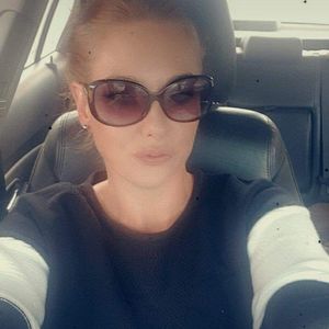 Meet your Posher, Karina-lee